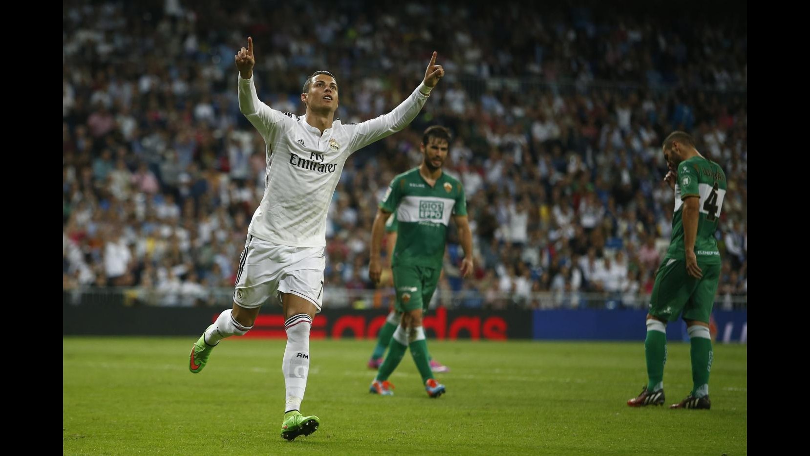 Dall’Inghilterra: tifosi United affittano aereo per riportare Ronaldo a Manchester