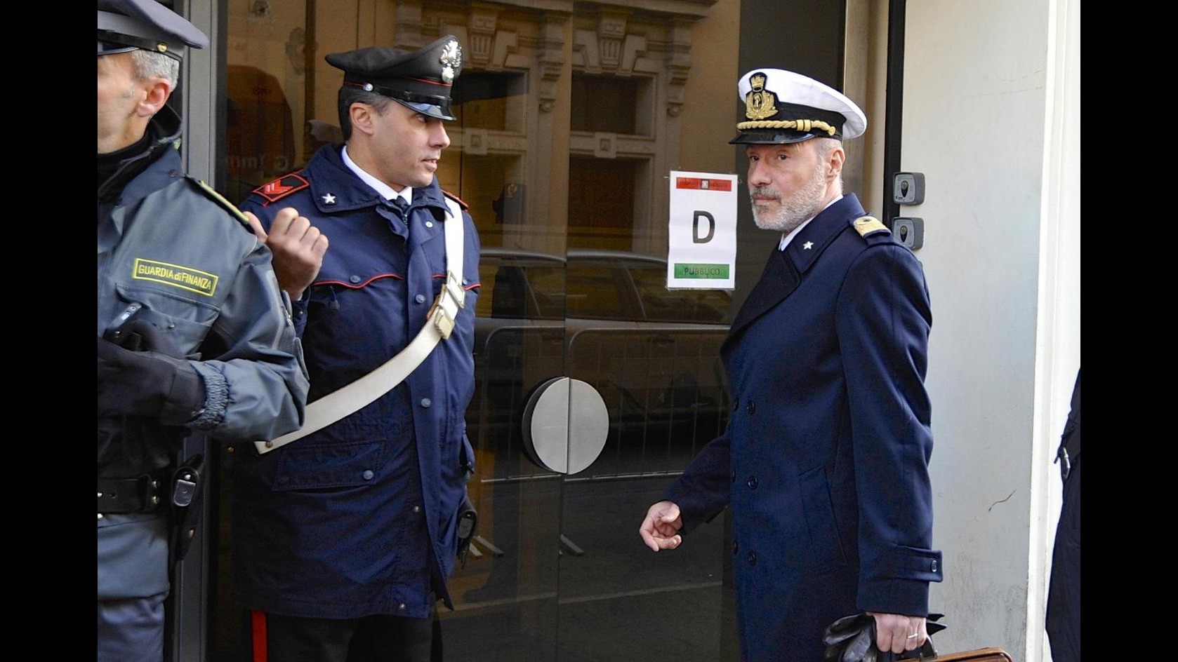 Costa Concordia, trasferito capitano De Falco: Molto amareggiato
