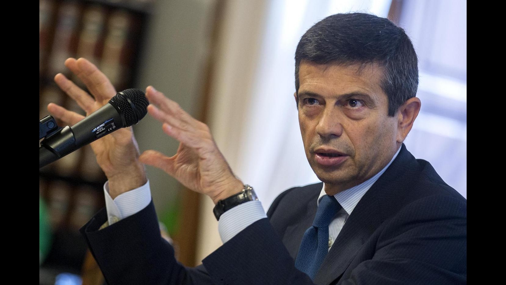 Autostrade, Lupi: Proroga concessioni per evitare aumenti tariffe