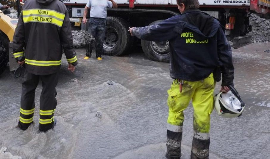 Genova, bar distrutto pronto a ripartire: Per dipendenti e per città