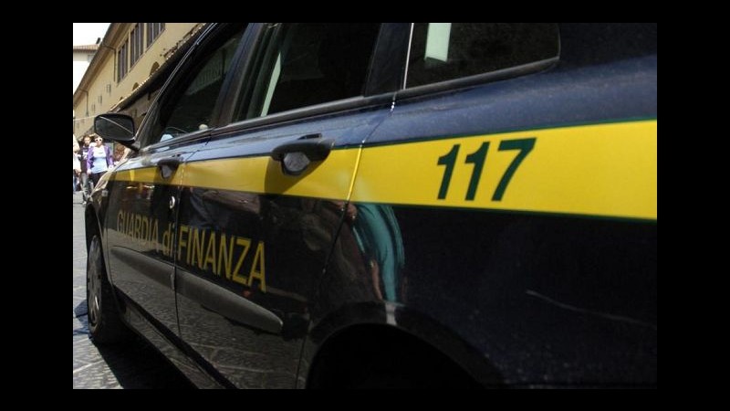 Torino, gdf ferma gruppo dedito a truffe finanziarie internazionali