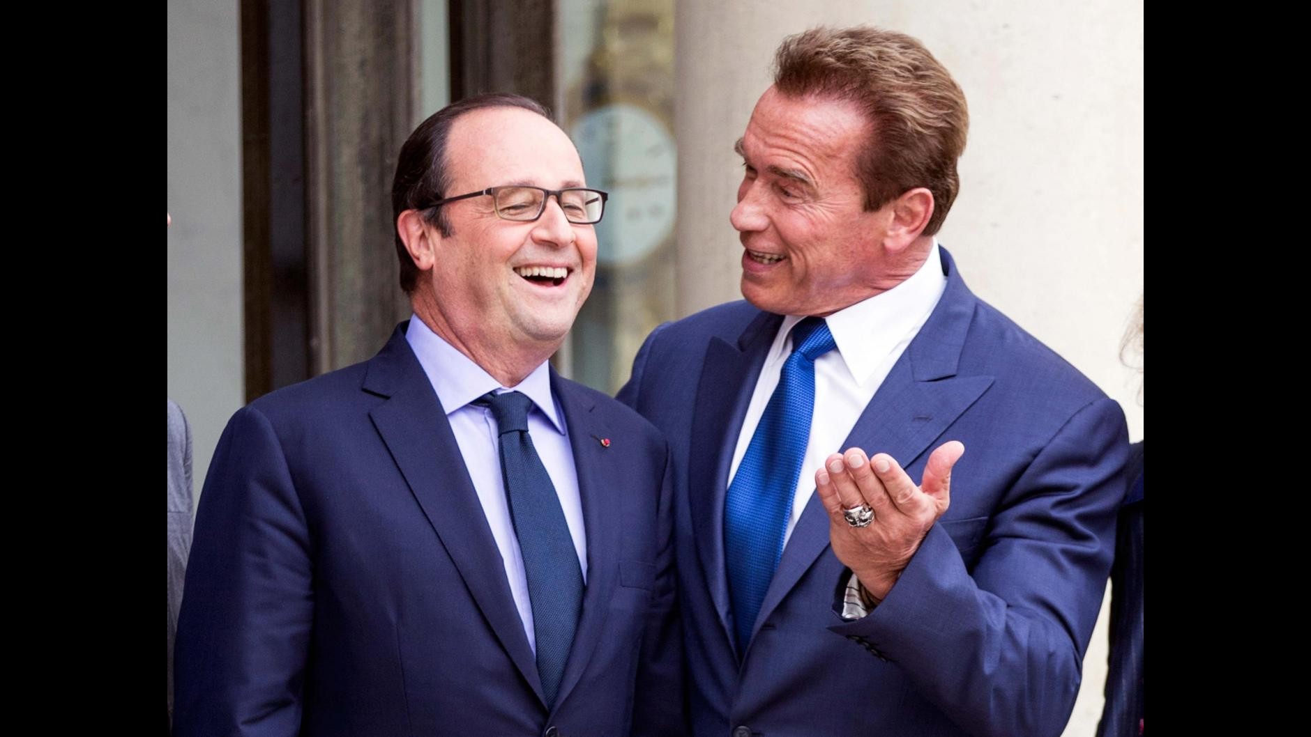 Schwarzenegger incontra Hollande per la sua battaglia per il clima