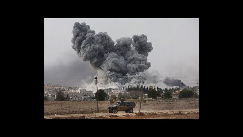 Isil, rallenta attacco a Kobani: militanti fermi da venerdì
