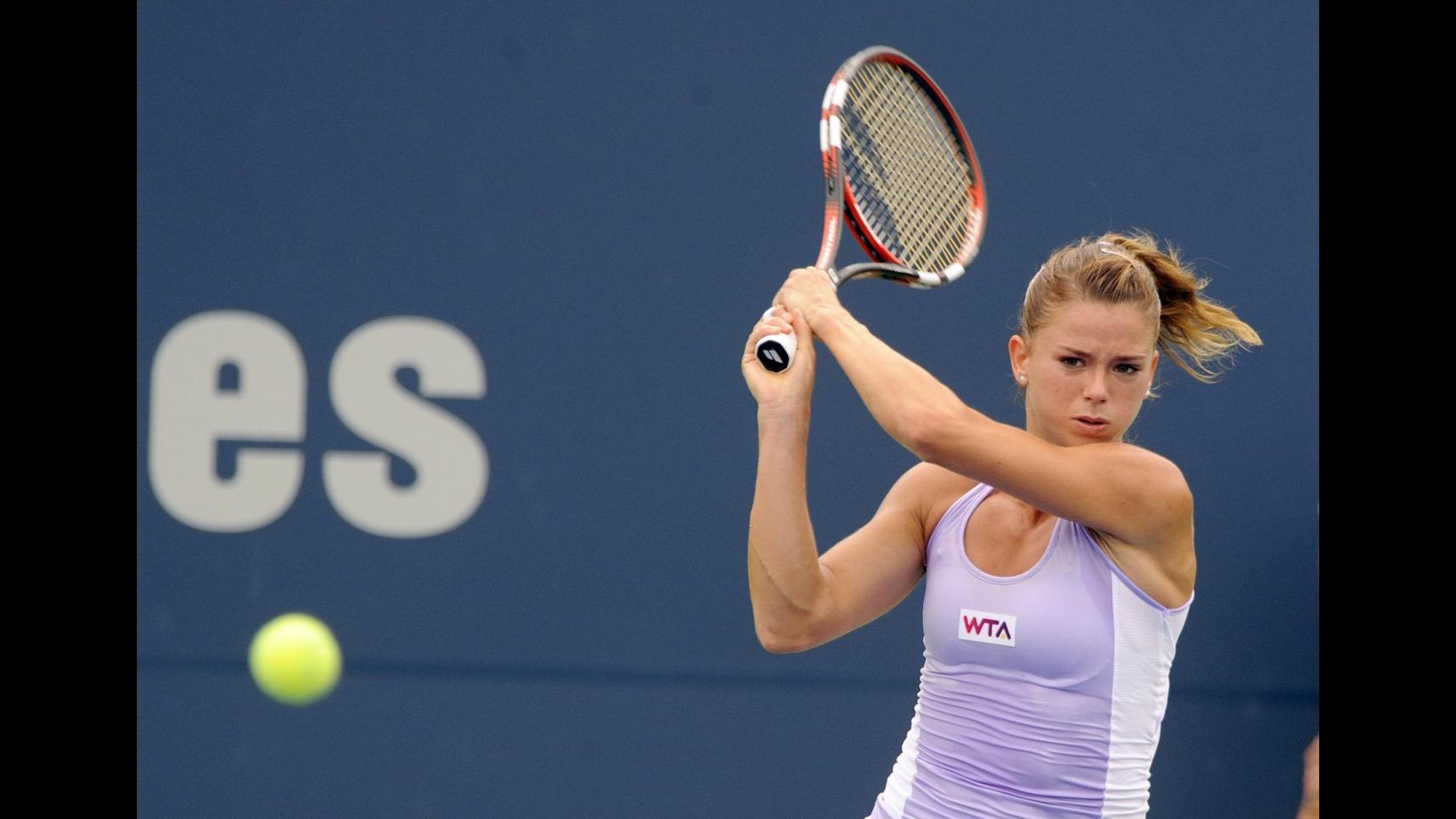 Tennis, Giorgi vince derby con Knapp e va in finale a Linz. A Shanghai Federer batte Djokovic
