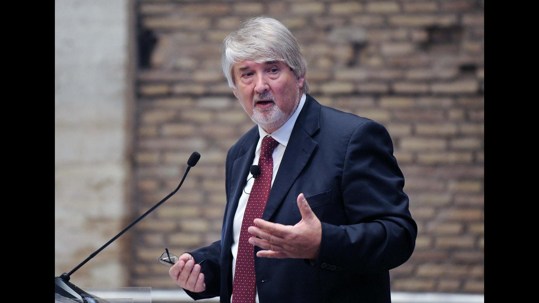 Lavoro, Poletti: Serve cambiamento culturale per successo di Jobs Act