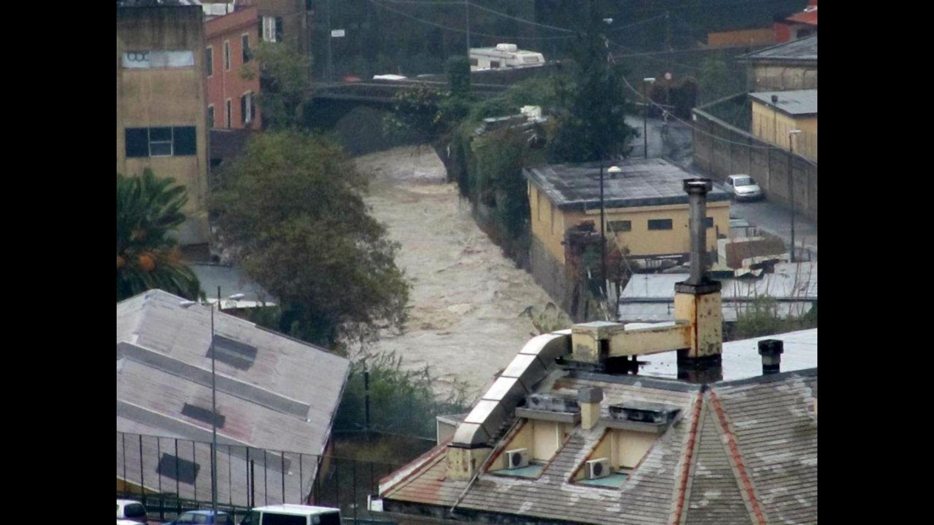 Genova, ricomincia a piovere: si teme nuova ondata di piena