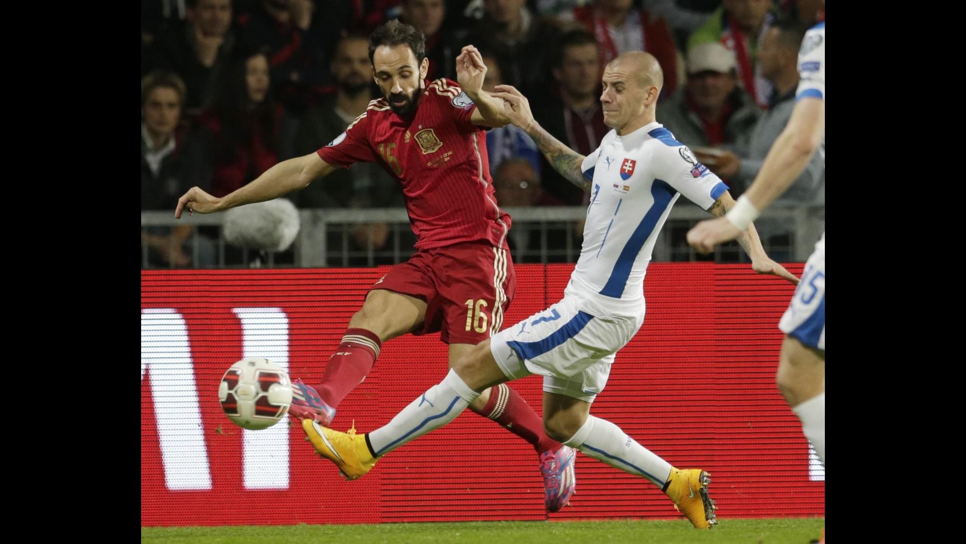 Qualif. Europei: Spagna cade in Slovacchia, pari Svezia-Russia. Inghilterra travolge San Marino