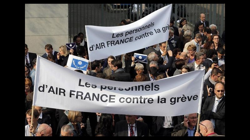 Air France: Sciopero piloti di 14 giorni ci è costato 500 milioni di euro