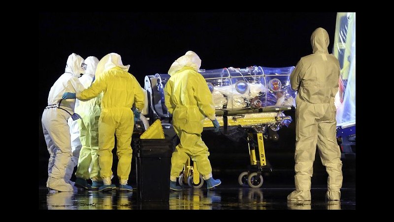 Ebola, oltre a infermiera contagiata altri 3 casi sospetti