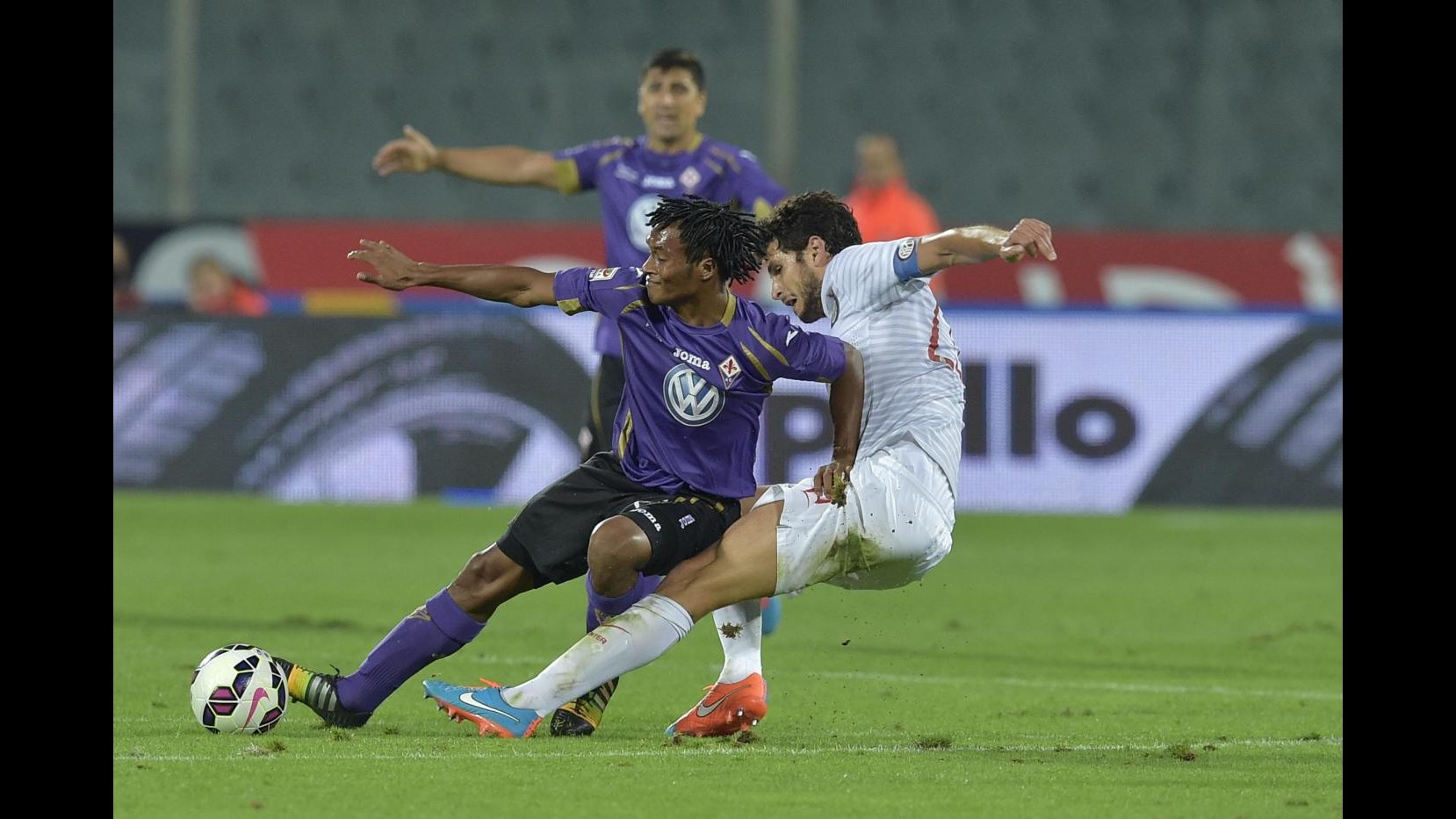 Serie A, Cuadrado trascina la Fiorentina: 3-0 e per l’Inter è buio pesto