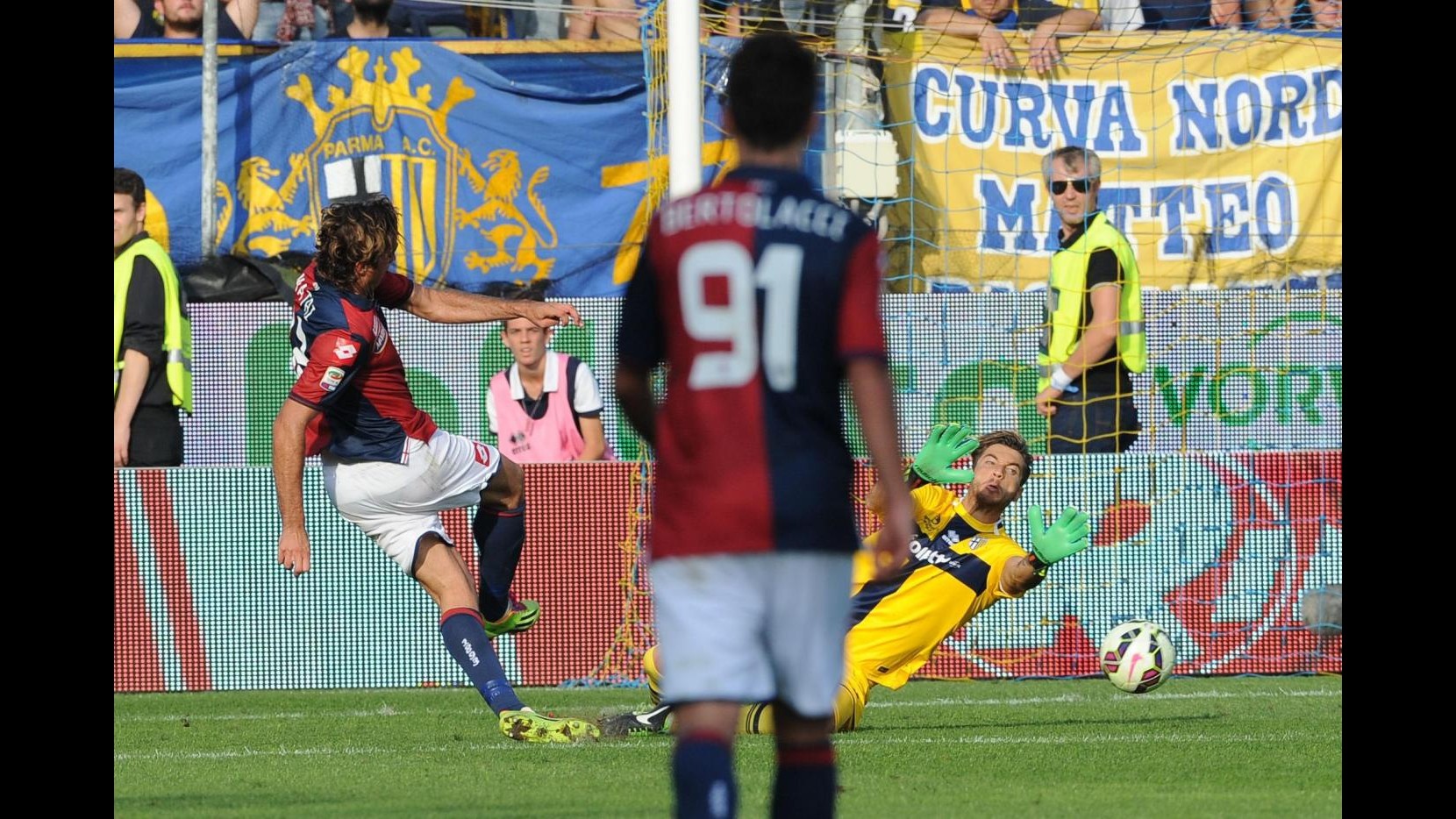 Serie A, Matri gela il Tardini: il Genoa espugna Parma 2-1