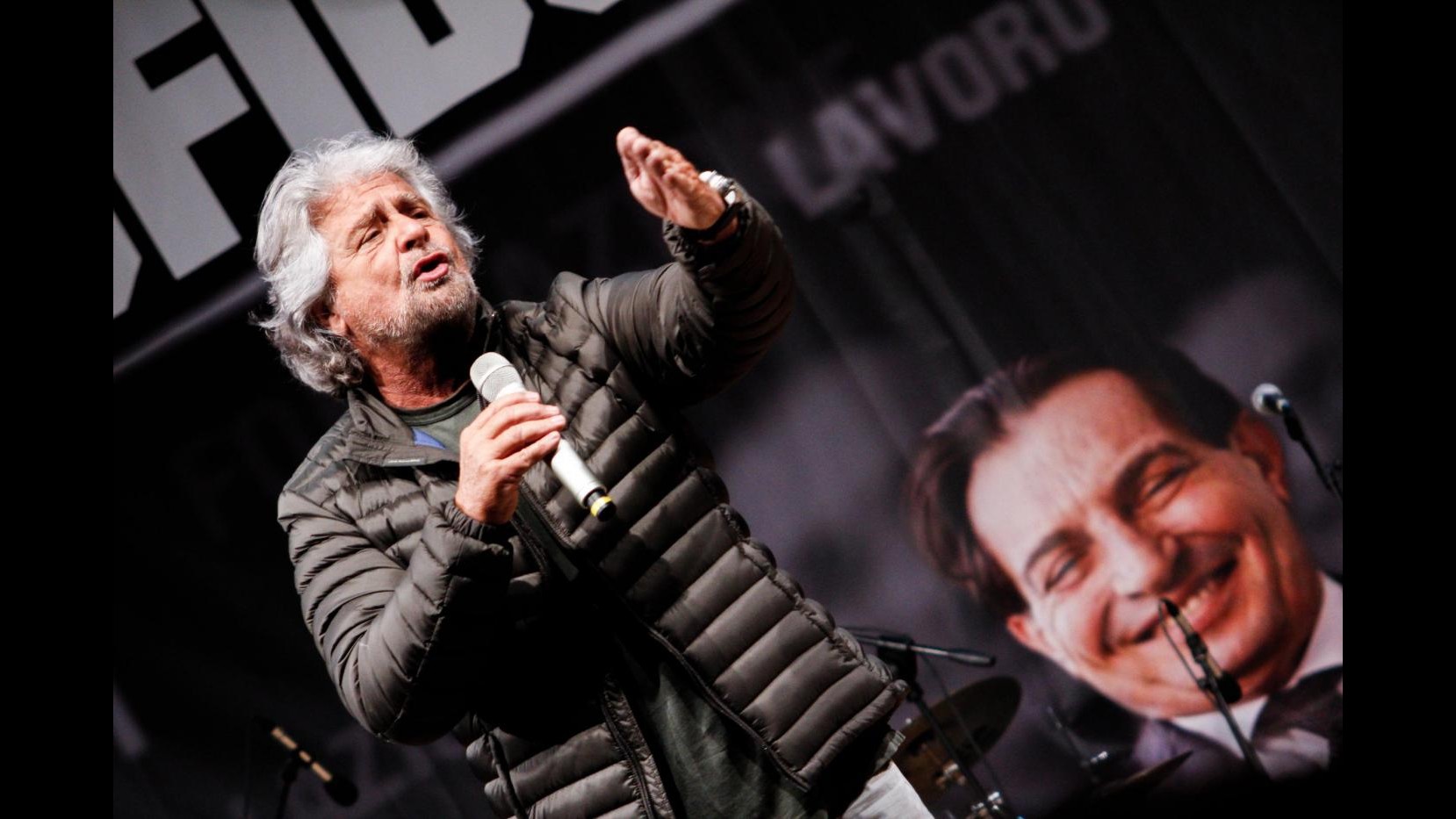 Sicilia, M5S: 9mila firme raccolte nello Sfiducia Day contro Crocetta
