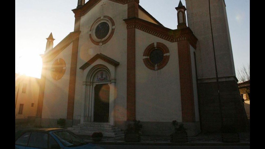 Nuoro, ladro in chiesa viene inseguito dal vice parroco: arrestato
