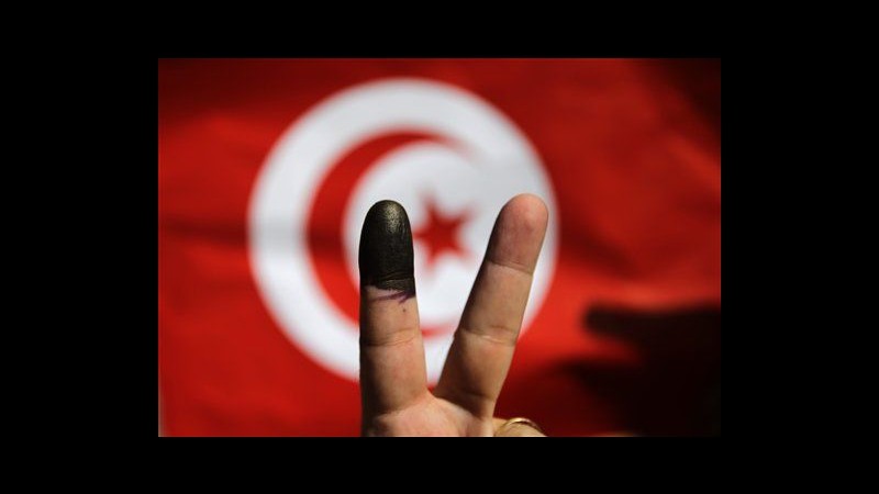 Tunisia al voto per rinnovare il Parlamento