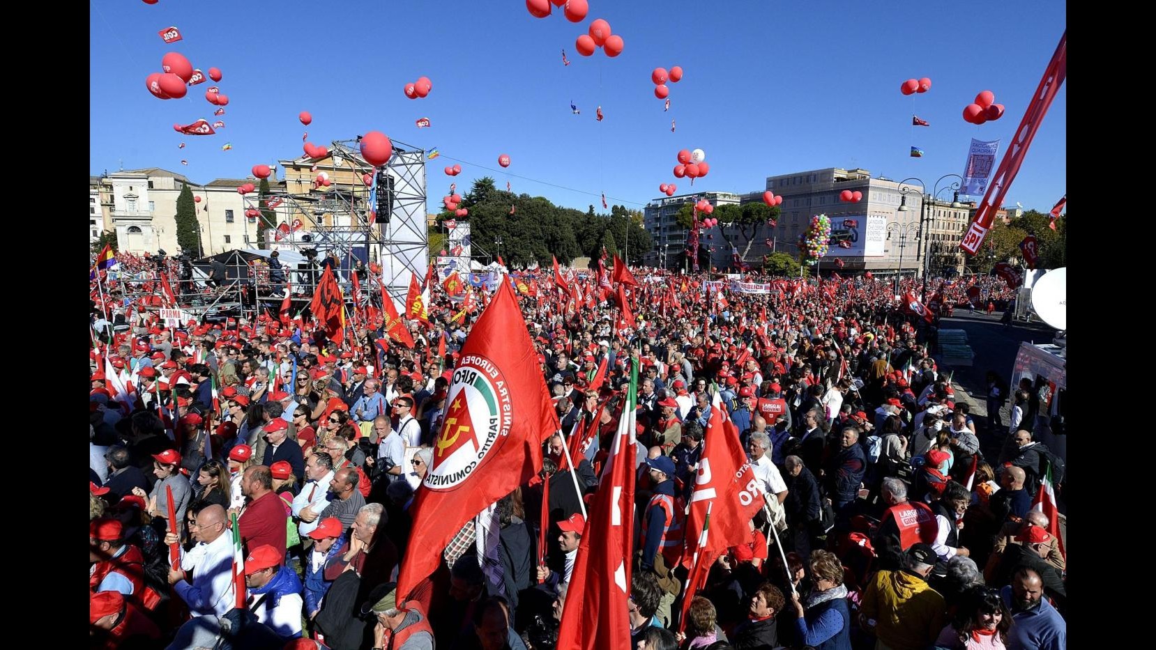 Cgil, fonti sindacato: Un milione di manifestanti in piazza