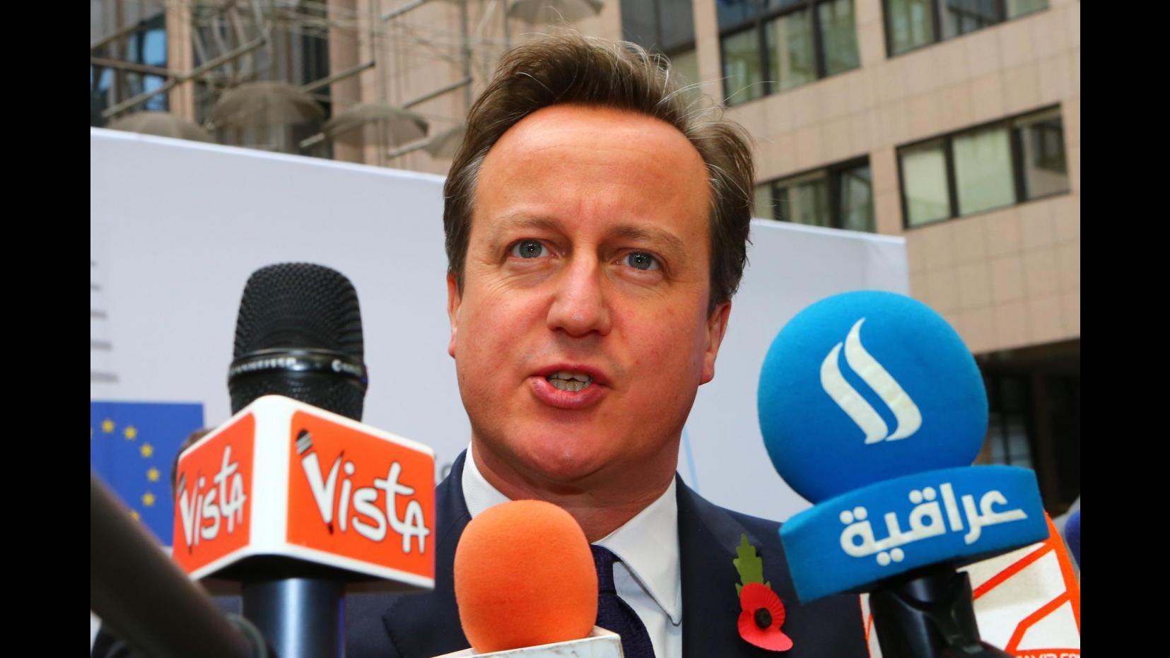 Ue, Cameron ferma summit: vuole riunione ministri Finanze su bilancio
