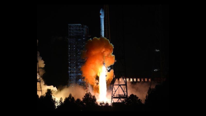 Spazio, Cina lancia capsula sperimentale verso la Luna