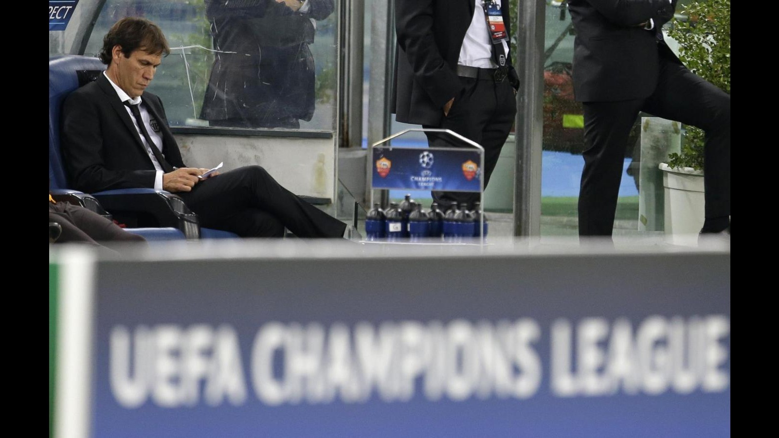 Champions League, Garcia: Crollo tecnico, non mentale. La colpa è solo mia