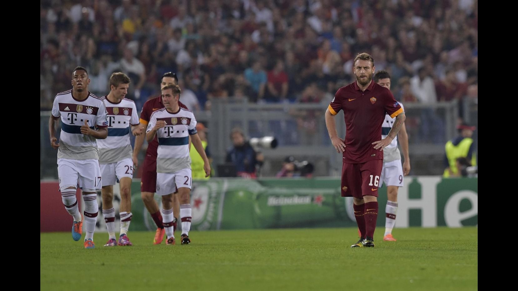 Champions League, incubo Roma: Bayern Monaco passeggia all’Olimpico 7-1