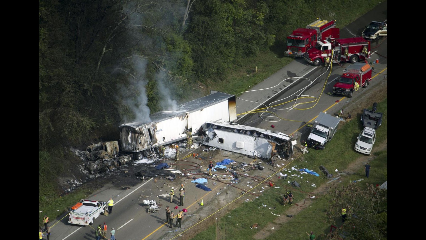 Pakistan, bus si schianta contro camion nel Belucistan: 10 morti