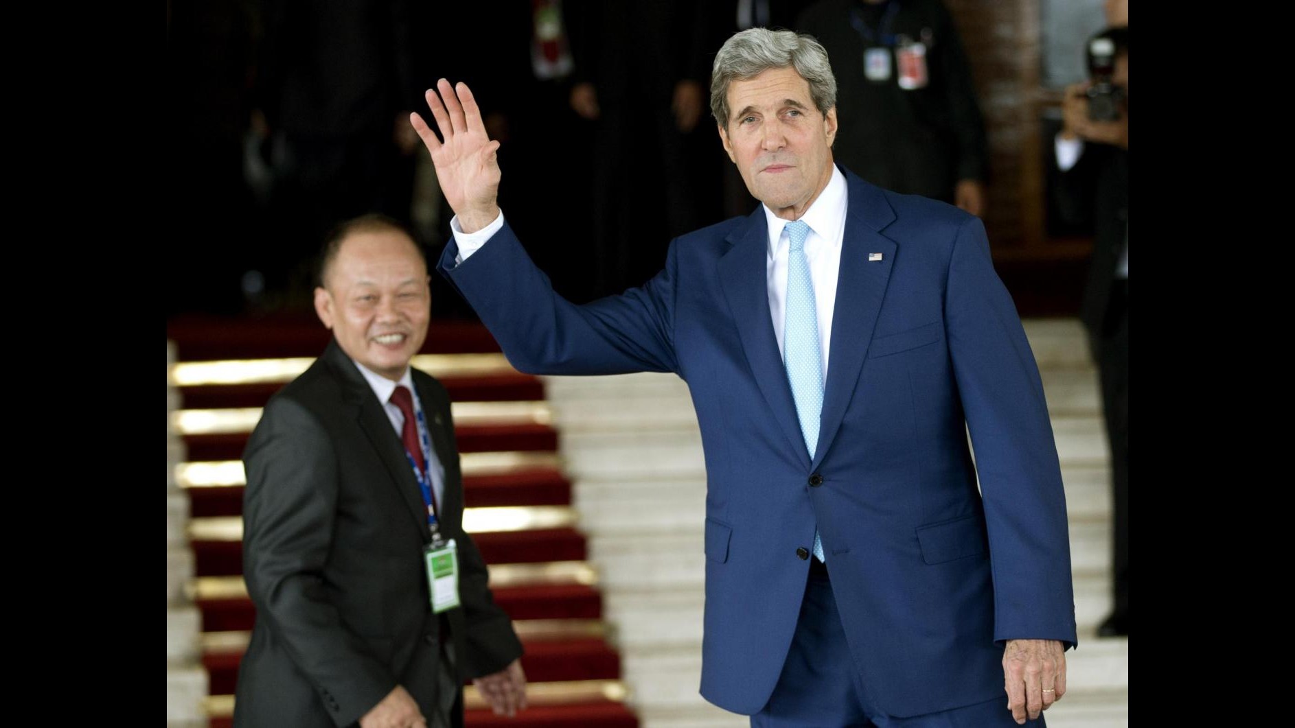 Isil, Kerry: Irresponsabile non aiutare combattenti curdi