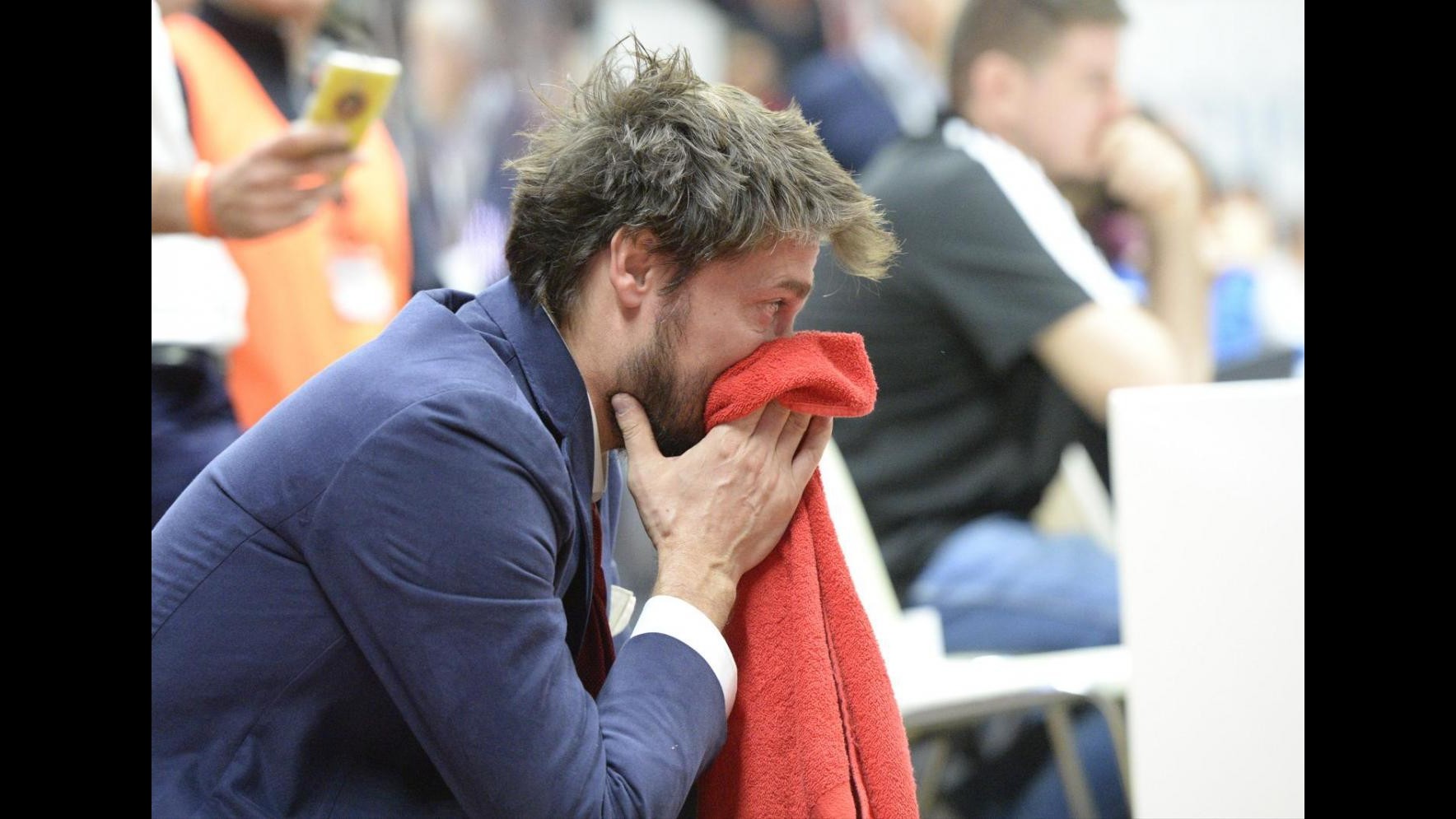 Basket, Serie A: vittorie esterne per Varese e Brindisi, si sblocca Cantù. Roma affonda a Venezia