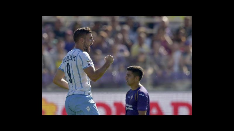 Serie A, Djordjevic-Lulic: Lazio espugna Firenze, 2-0 al Franchi