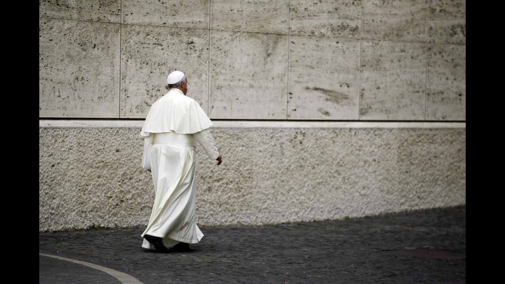 Vaticano, Sinodo: Governi promuovano diritti famiglia