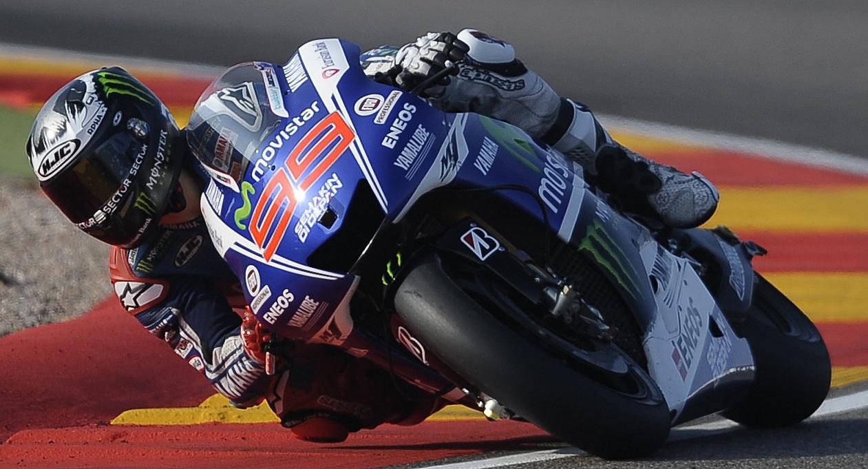 MotoGp, Gp Australia: Lorenzo cade ma sfreccia in prove libere, Rossi sesto