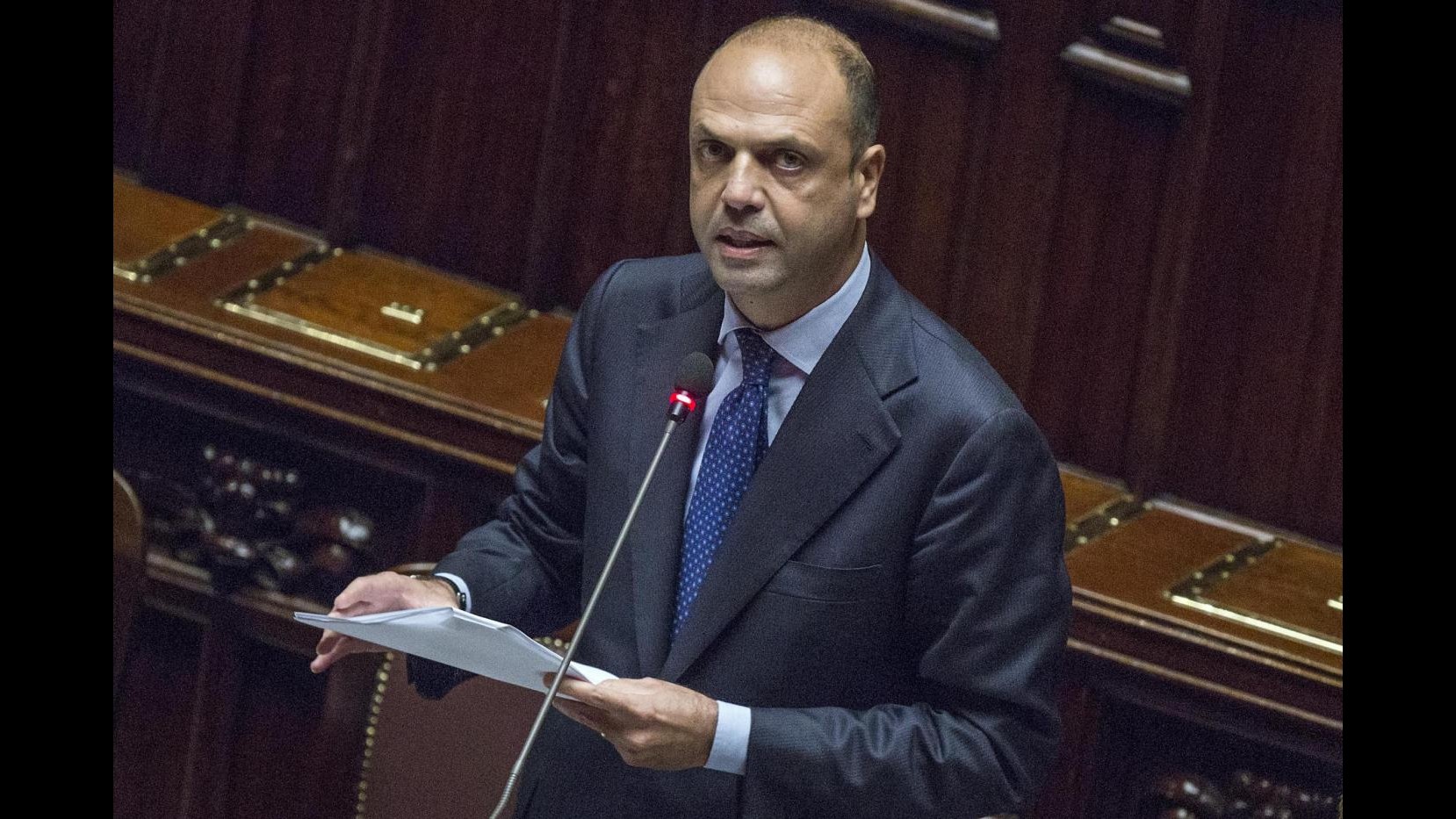 Camera respinge mozione sfiducia contro Alfano. Ministro: Video ‘Gazebo’ non mi contraddice