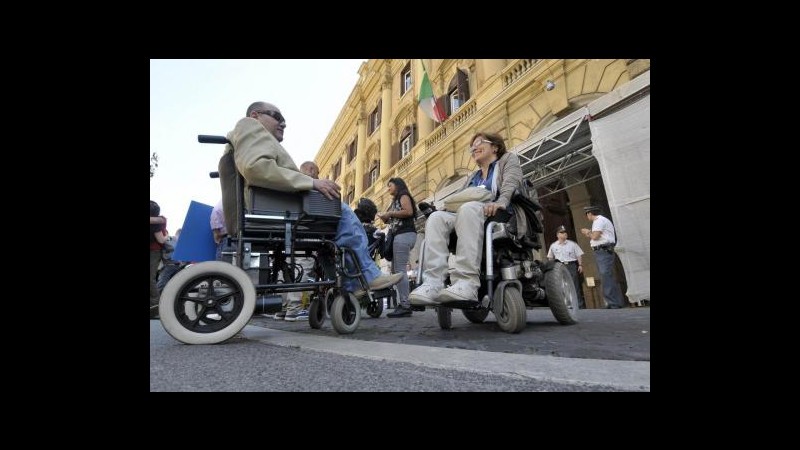 Disabili, fondo per non autosufficienze sale a 400 milioni euro