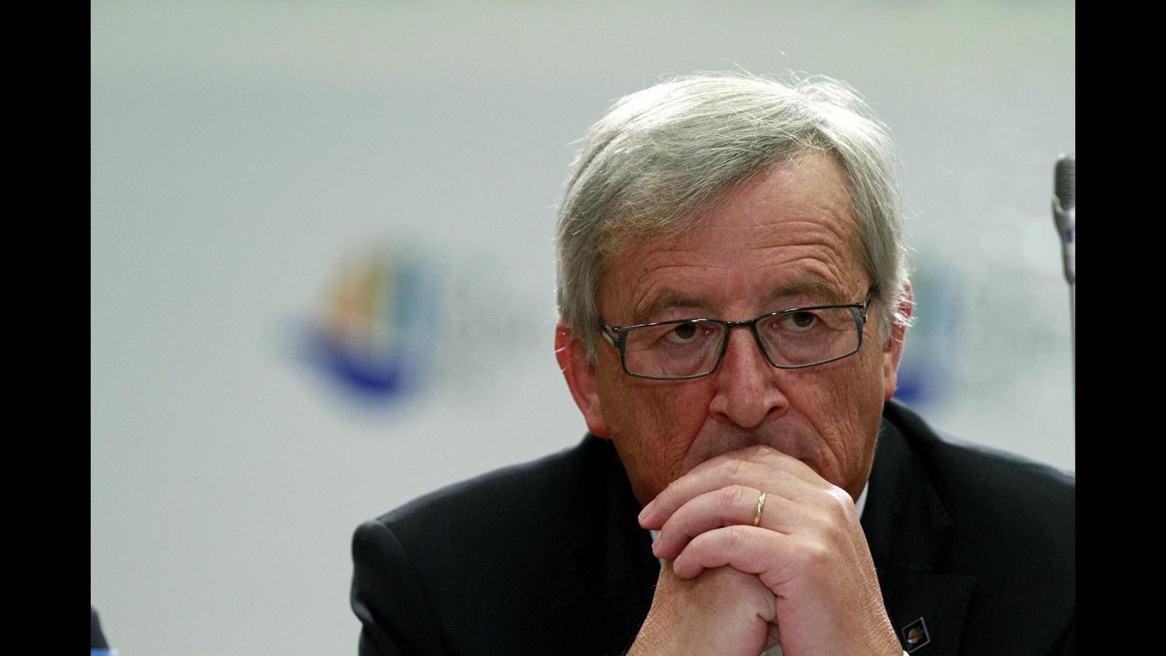 Ue, Juncker contro Renzi: Non sono a capo di burocrati, forse lui sì