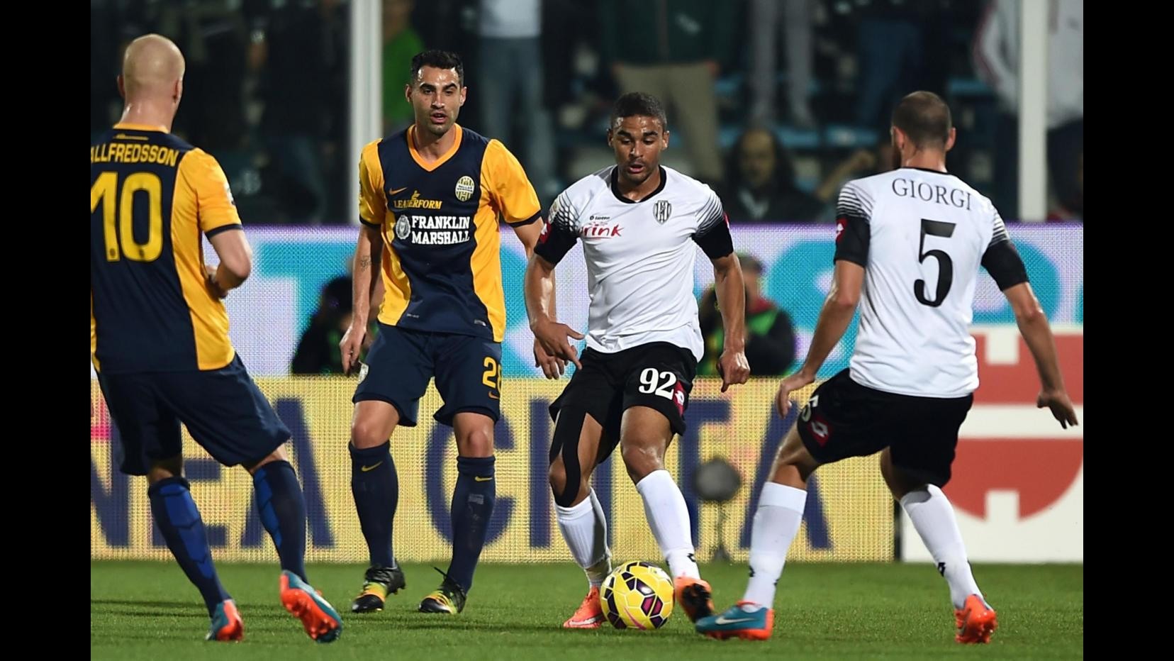 Serie A, Gomez risponde a Defrel: tra Cesena e Verona finisce 1-1