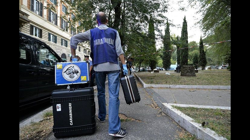 Oristano, anziano ucciso in casa con una spranga: caccia all’assassino