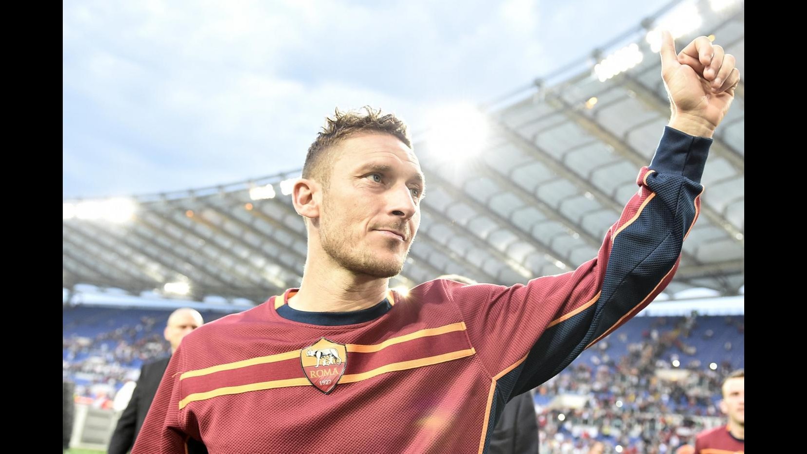L’appello di Totti: Napoli-Roma sia festa sport senza violenza. Mai più morti nel calcio