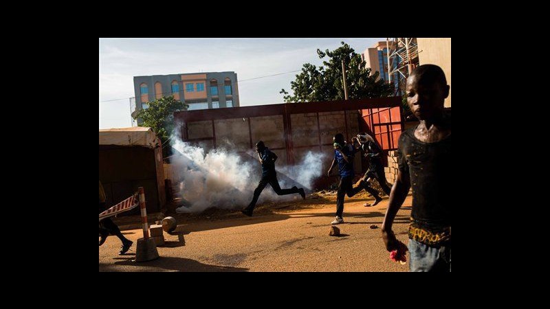Burkina Faso, manifestanti antigovernativi di nuovo in piazza