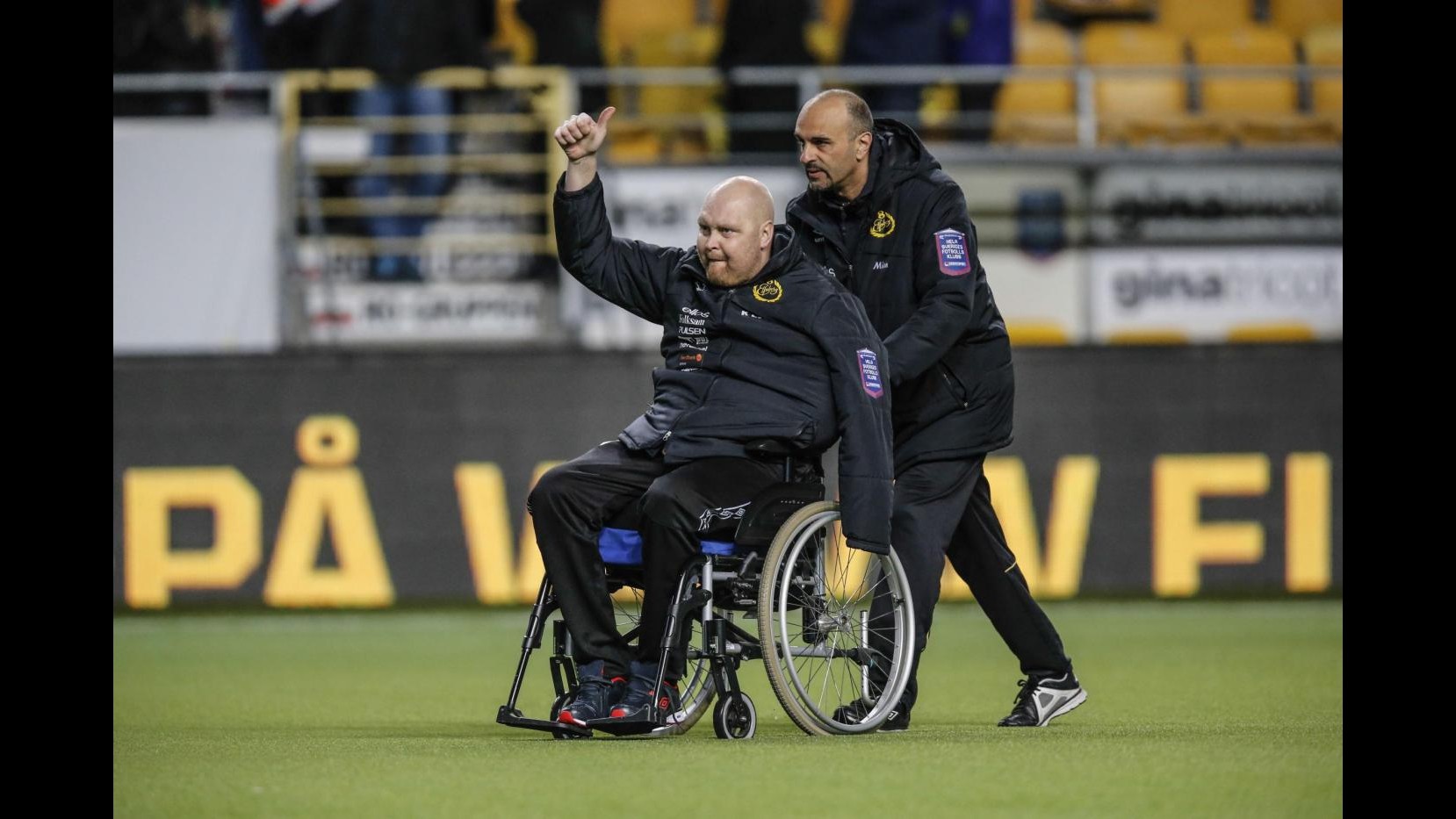 Calcio piange Klas Ingesson, muore di cancro a 46 anni l’ex ‘guerriero’ di Bari e Bologna