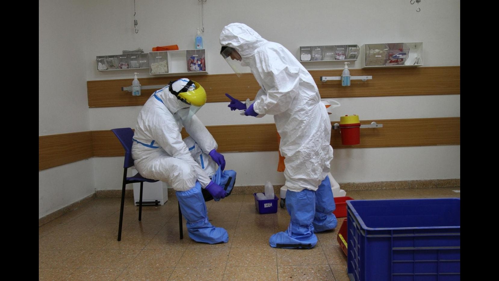 Ebola, infermiera Usa in quarantena volontaria a casa in Maine