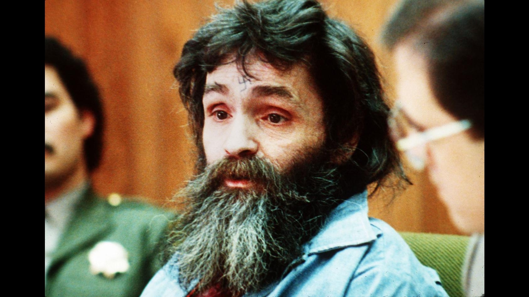 Usa, concessa licenza matrimoniale al serial killer Charles Manson
