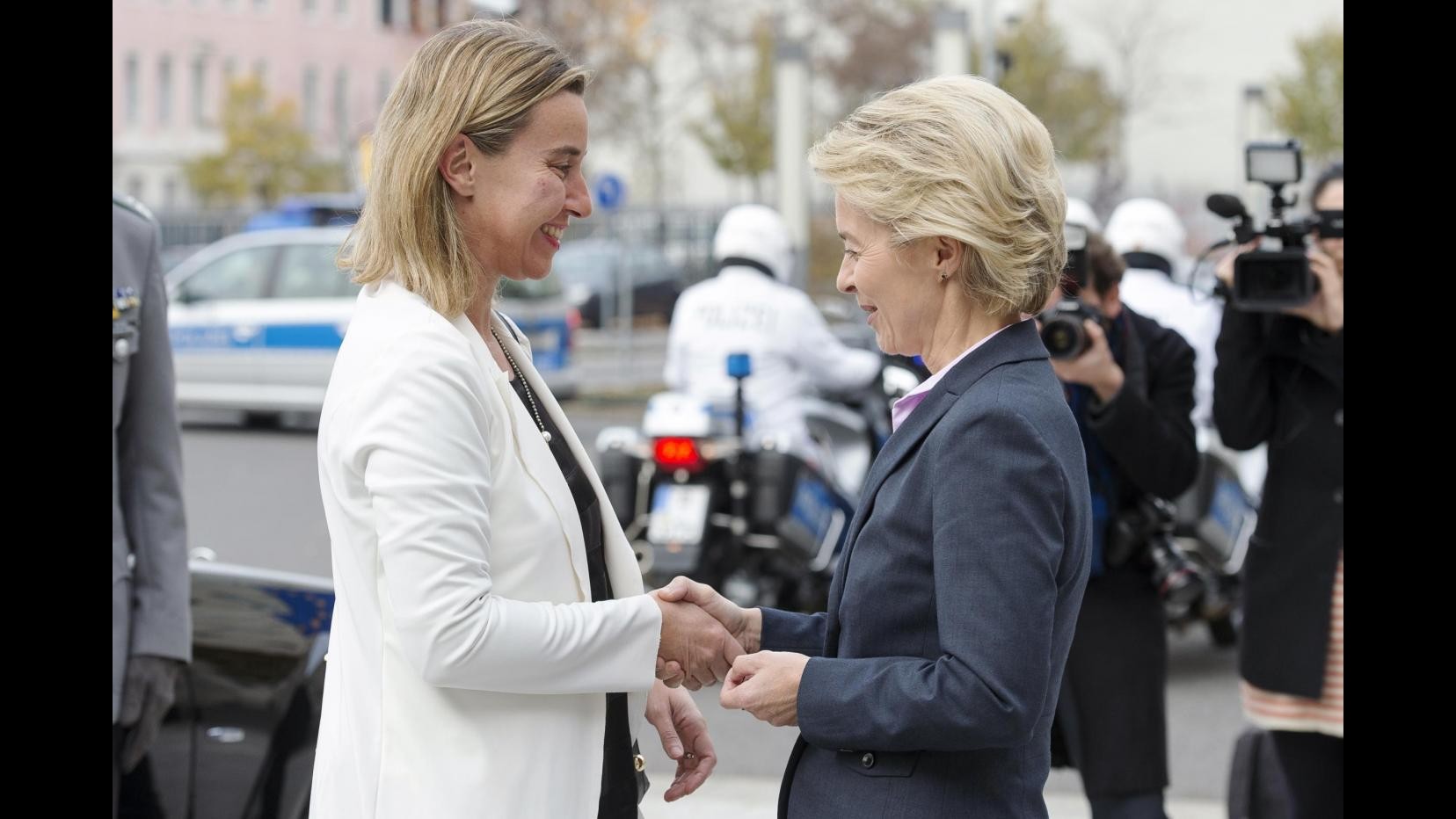 Ucraina, Mogherini: Sanzioni non bastano, serve dialogo con Russia