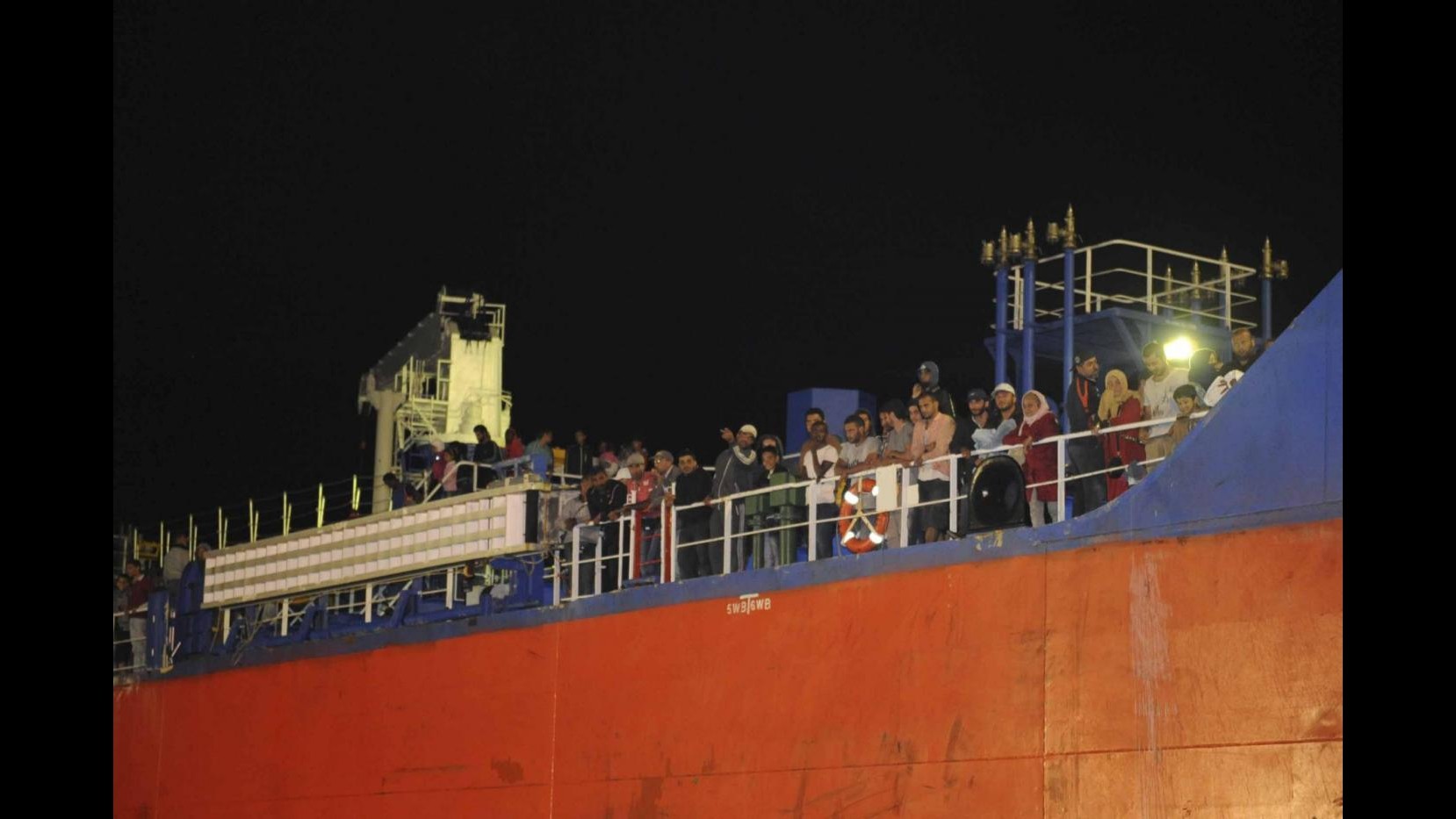 Sbarchi, in arrivo al porto di Reggio Calabria 208 migranti