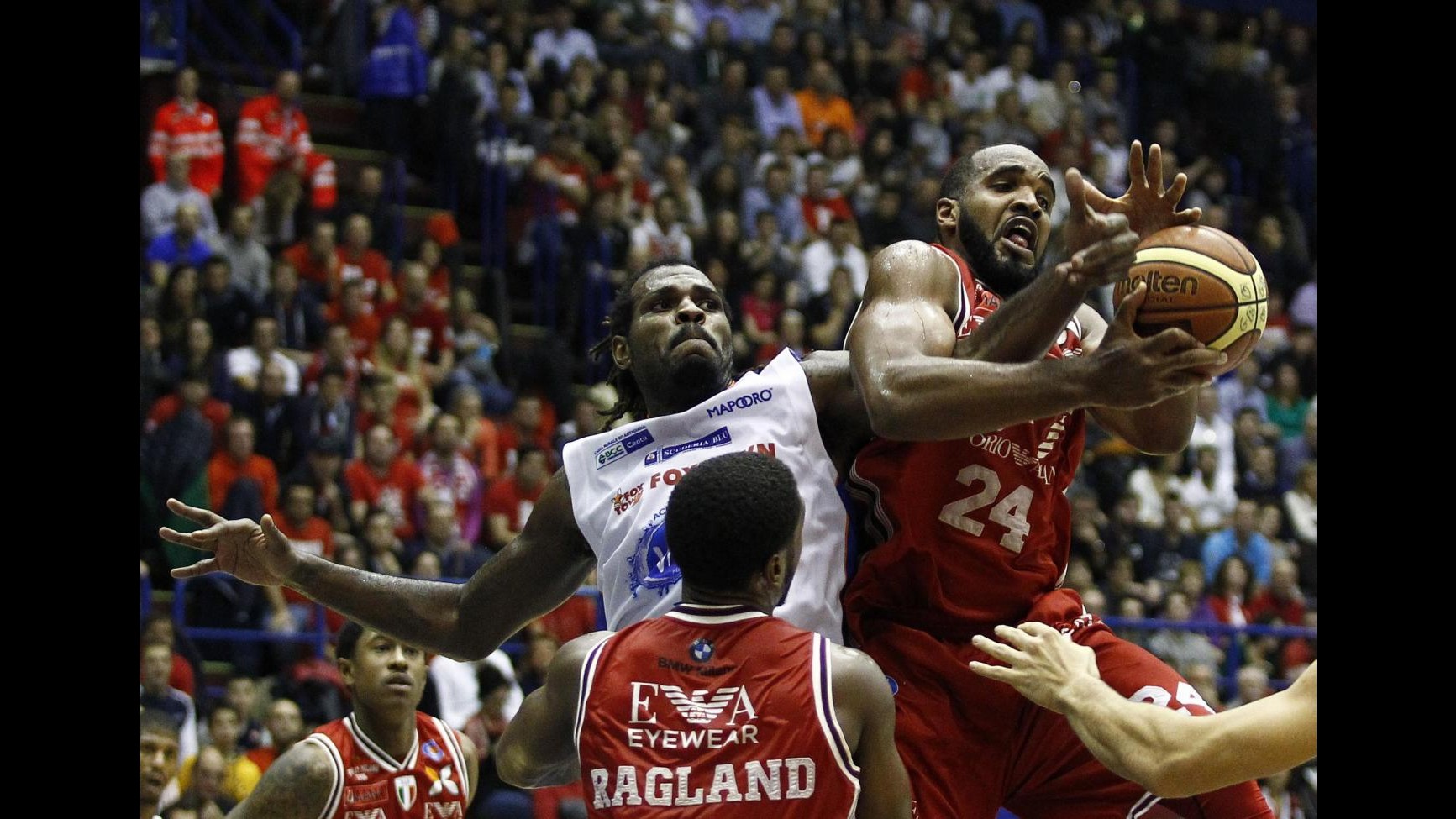 Basket, Serie A: Venezia passa a Bologna, Varese ancora ko. A Milano il derby con Cantù
