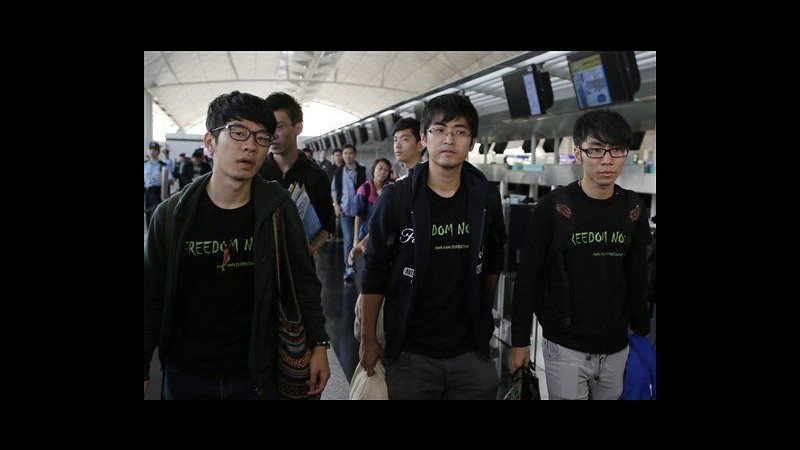 Hong Kong, negato permesso viaggio a Pechino a 3 leader protesta