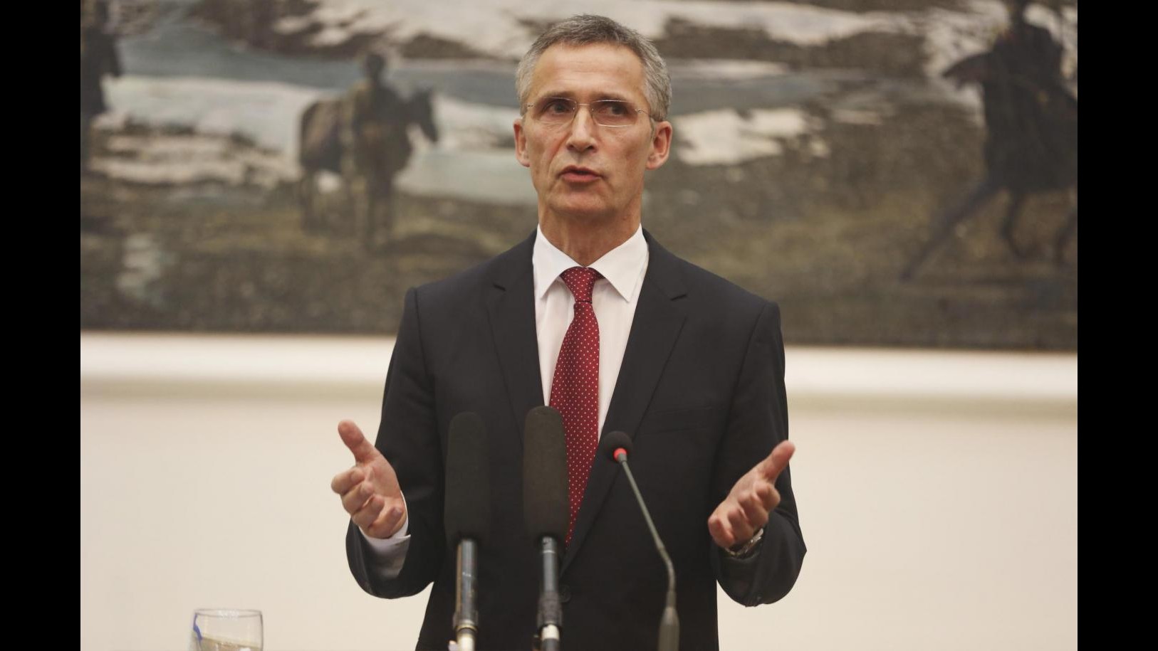 Ucraina, Stoltenberg (Nato): Pronti a sostenere sovranità del Paese
