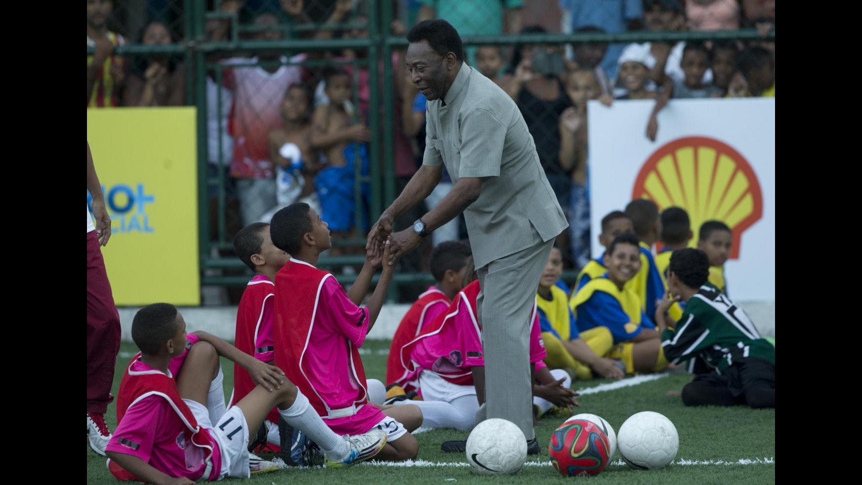 Brasile, Pelé ricoverato a San Paolo per dolori allo stomaco