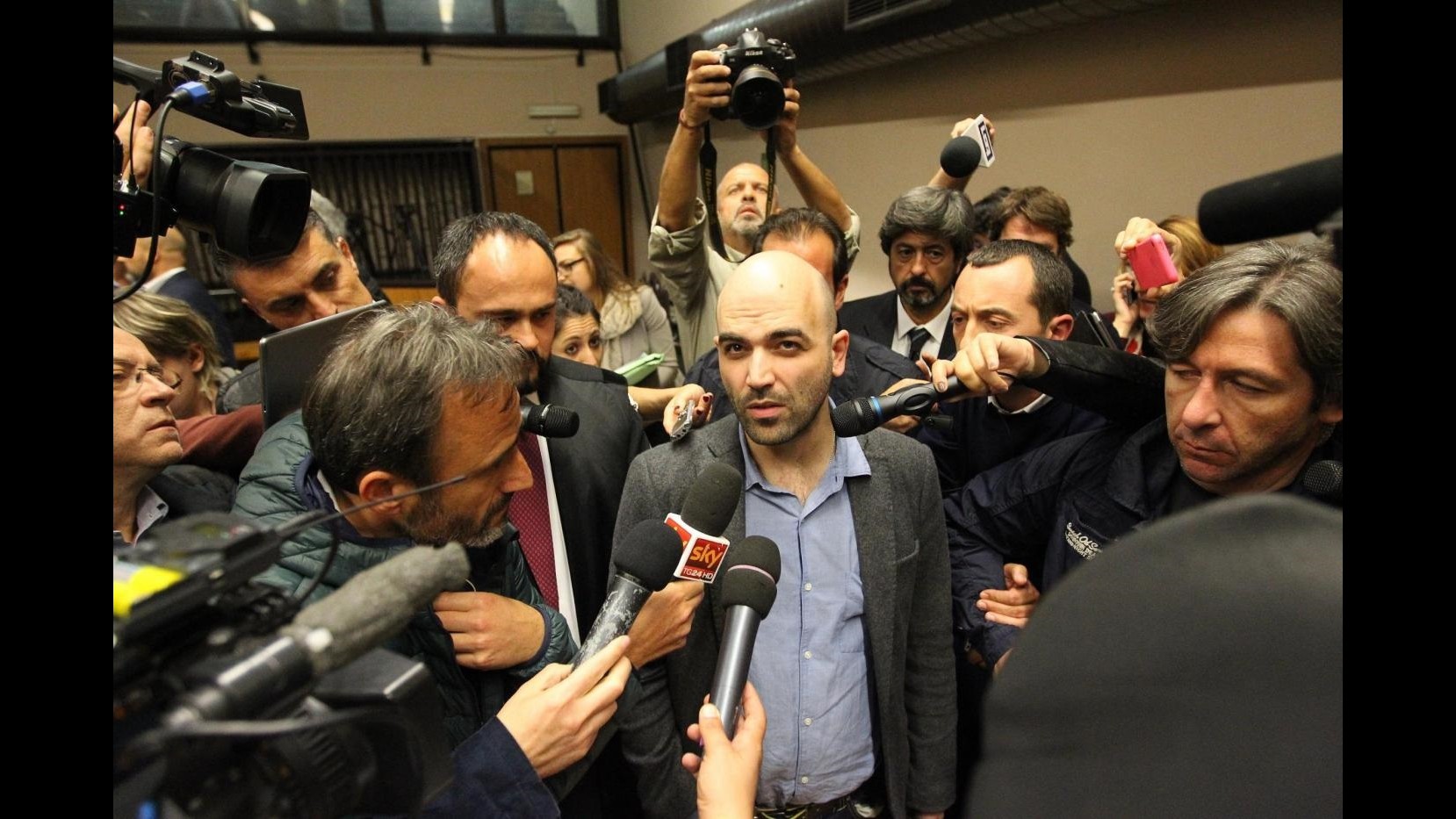 Mafia, Saviano: In politica si è mosso poco da quando ho scritto a Renzi