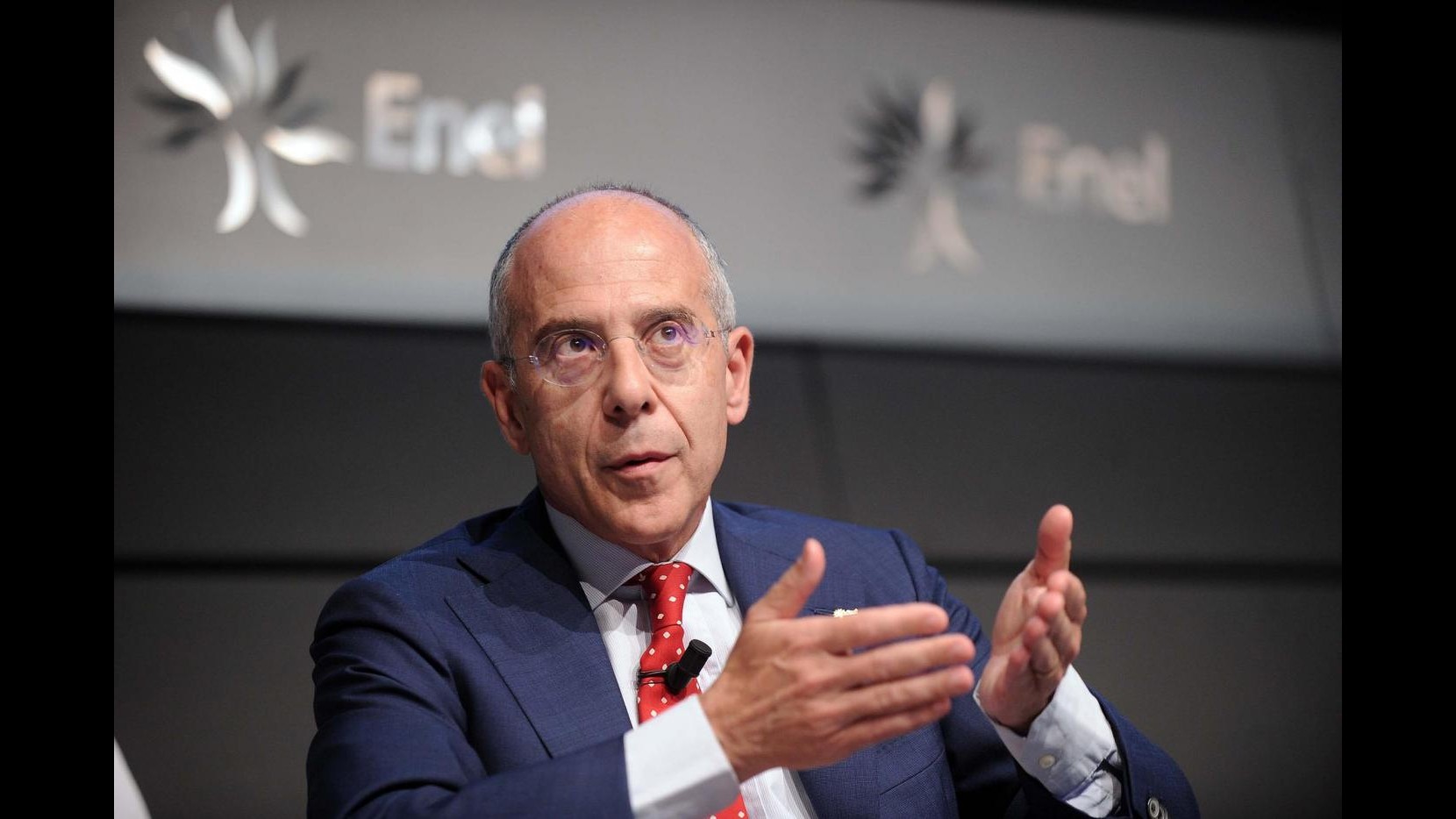 Enel, Starace: Collocamento Endesa iniziato bene, siamo contenti