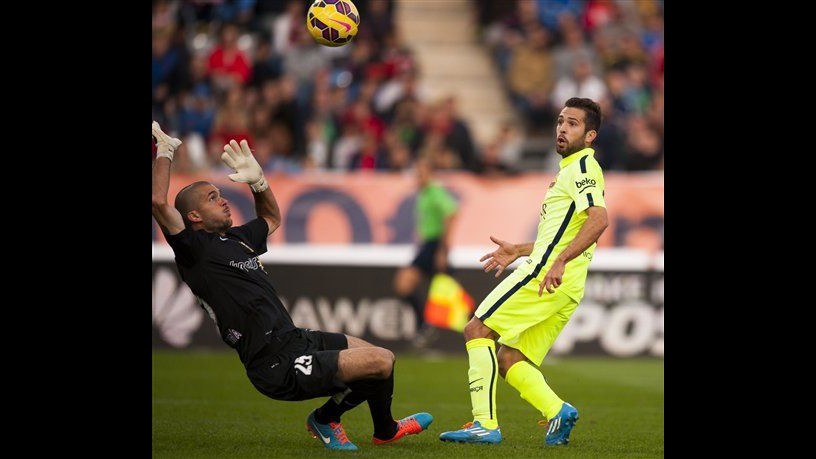 Calcio, Liga: 2-1 ad Almeria, Barcellona in testa a +1 sul Real Madrid