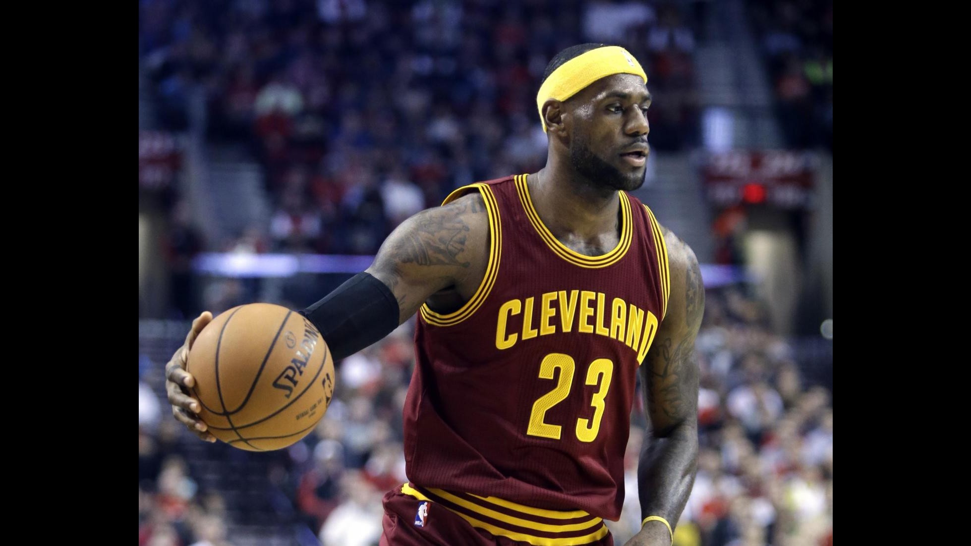 Nba, James trascina Cleveland ed infligge a Denver il quarto ko di fila