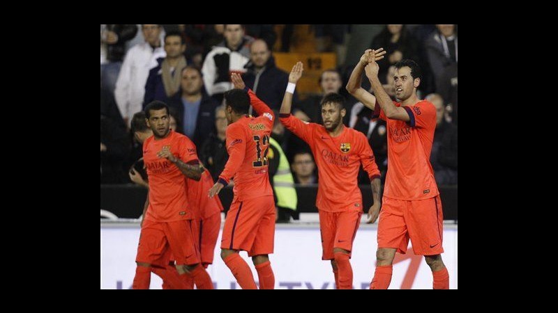 Calcio, Liga: Barcellona passa in extremis a Valencia, -2 dal Real